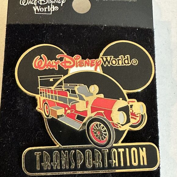 Disney Transportations Series Pin LE 5000 Fire Truck 2001 New - Picture 2 of 4